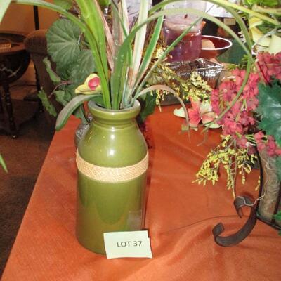 Floral Arrangement & Clock