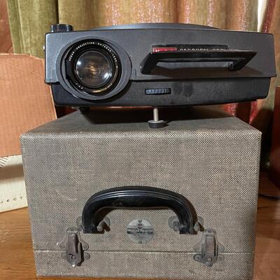 Lot 204 Vintage Kodak Single Slide Projector #2A + Kodak Carousel Slide Projector