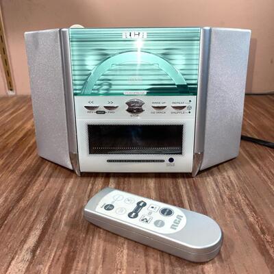 Lot 220 RCA Clock Radio / CD Player with Remote Works
