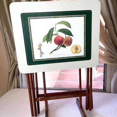 Lot 254 Set 2 TV Trays Peach & Pear Design