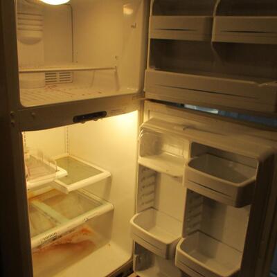 Refrigerator