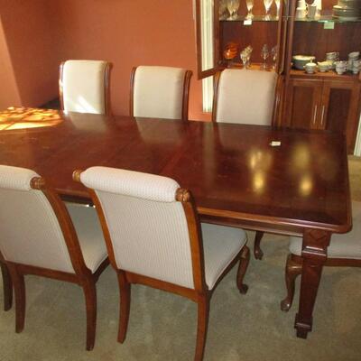 Formal Dining Table & Chairs