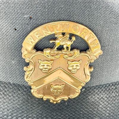 WW2 MARINE CORPS HAT W/ UNIQUE WENTWORTH MILITARY ACADEMY PIN