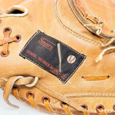 VINTAGE SEARS 1686 COWHIDE CATCHERâ€™S MITT
