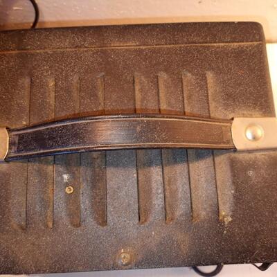 Vintage Schumacher Sure Fire 600 Battery Charger 6 AMP 6/12 volt