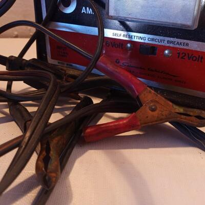 Vintage Schumacher Sure Fire 600 Battery Charger 6 AMP 6/12 volt