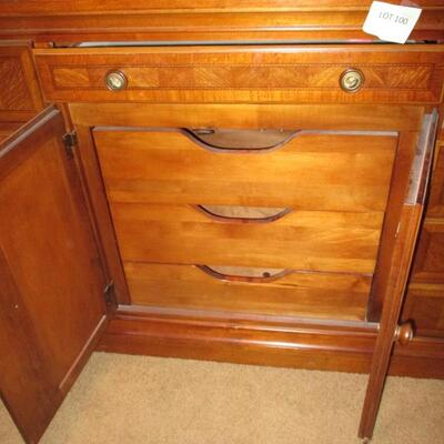 Dresser/Mirror