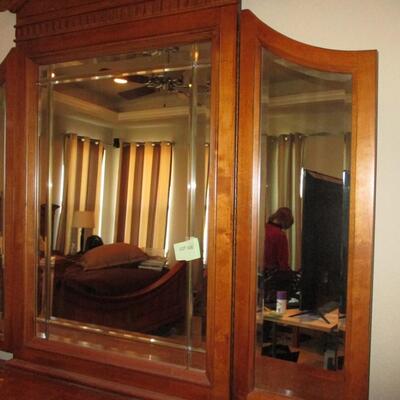 Dresser/Mirror