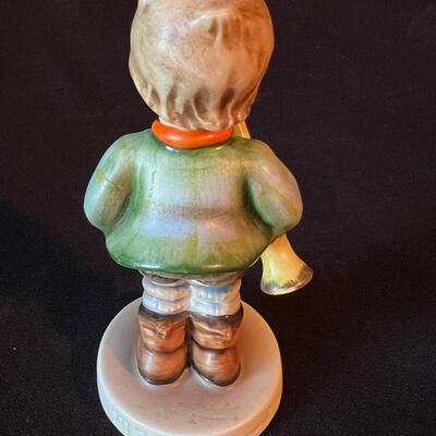 Vintage Hummel Trumpet Player Full Bee Mark (TMK-2): 1940-1959