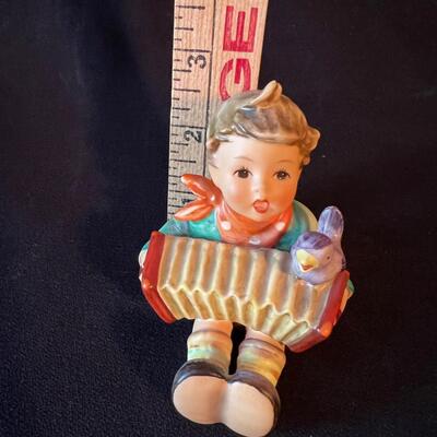 Vintage Hummel Let's Sing Accordion Player Boy 110/0 1939