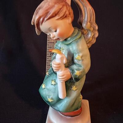 Vintage Hummel Heavenly Angel 6" h TMK-5 pristine!