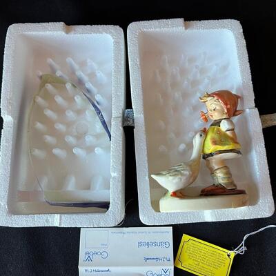 Vintage Hummel Goose Girl 47 3/0 with original box!