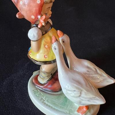 Vintage Hummel Goose Girl 47 3/0 with original box!