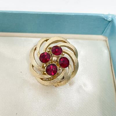 VINTAGE LISNER GOLD-TONED & RED JEWELED BRACELET & EARRING SET