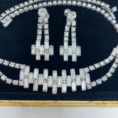 VINTAGE RHINESTONE & SILVER TONED NECKLACE & EARRING SET