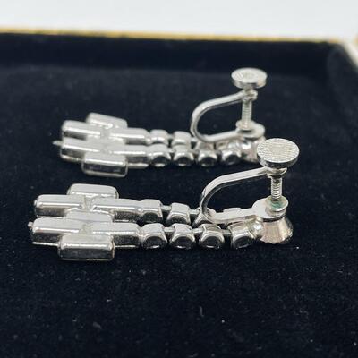VINTAGE RHINESTONE & SILVER TONED NECKLACE & EARRING SET