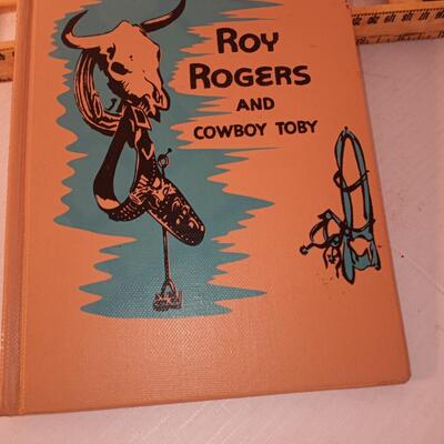 Vintage ROY ROGERS AND COWBOY TOBY 1961 Little Golden Hard Back Book - rare