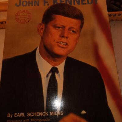 THE STORY OF JOHN F KENNEDY WONDER BOOKS 1964 48 PAGES WITH PICTURES