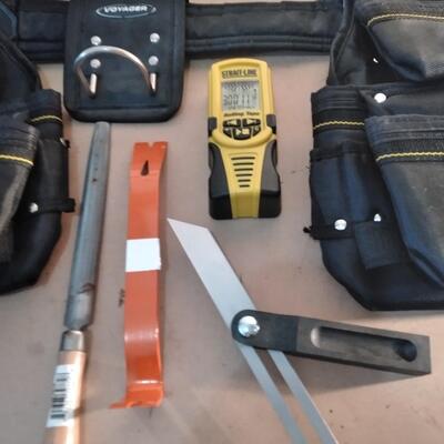 LOT 103 VOYAGER TOOL BELT WITH TOOLS