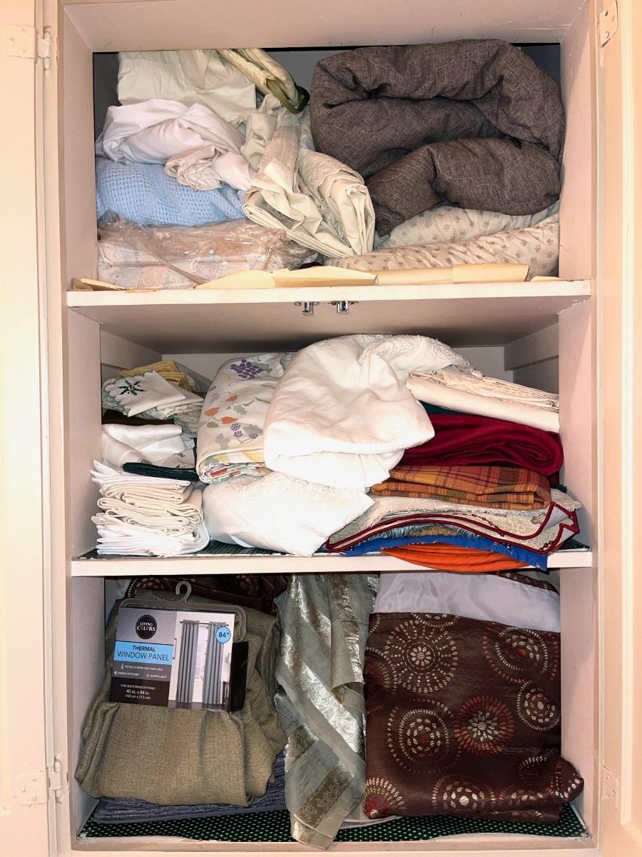 Lot 275 Cupboard Full Linens Towels Curtain Sets Bedding Table Cloths