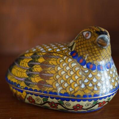 CHINESE CLOISONNE QUAIL COVERED BOX