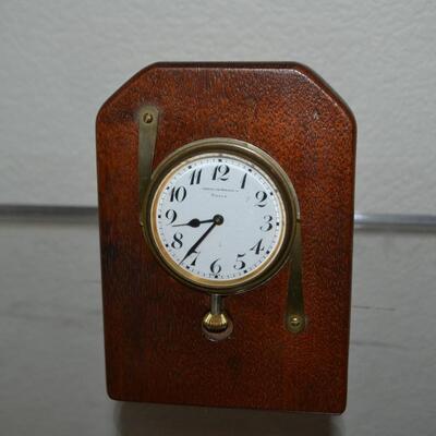LOT 982. SHREVE, CRUMP & LOW CO. 8 DAY TRAVEL CLOCK