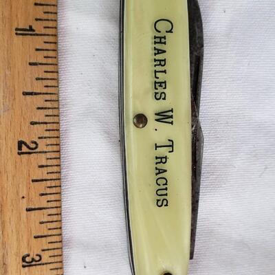 2 vintage pocket knives