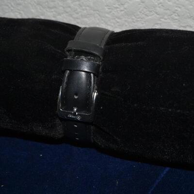 LOT 987. MICKEY MOUSE WRIST WATCH