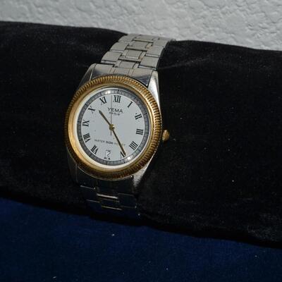 LOT 988. VINTAGE YEMA WRIST WATCH