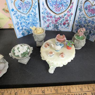 Blushing Bunnies Gazebo Set and Small Always Count Your Blessings Figure
