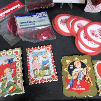 Misc Valentine Lot, Old Valentines, to Modern Confetti and Bags