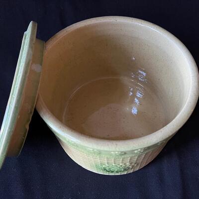 Antique Large Pottery Crock w lid in great condition