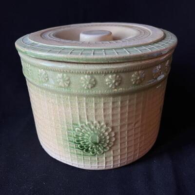 Antique Large Pottery Crock w lid in great condition