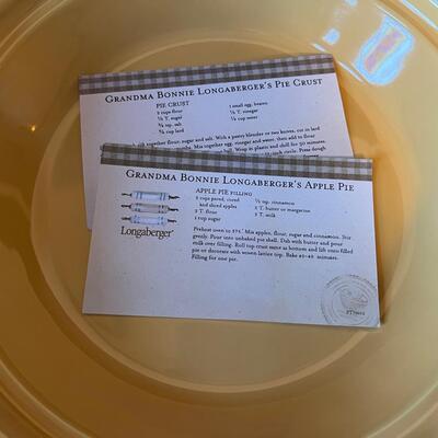 Longaberger Pottery Butternut Yellow Pie Plate in box 2 recipes