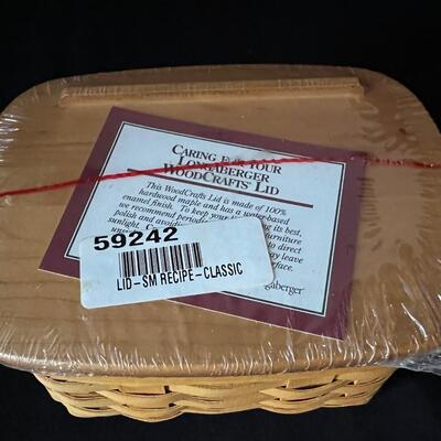 Longaberger Signed Small Recipe Basket w Lid and Recipe Cards. Never used
