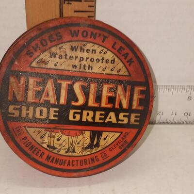 1930s USA Vintage Boot Shoe Grease Tin NEATSLENE PIONEER MANF. CLEVELAND OHIO