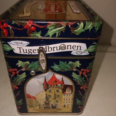 Vintage Christmas Lambertz Frauenthor German Musical Cookie Tin Boxâ€Silent Night