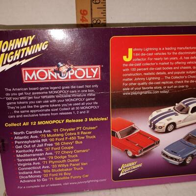 Johnny Lightning Monopoly 4 Car Box Set Plus Game Tokens 1:64