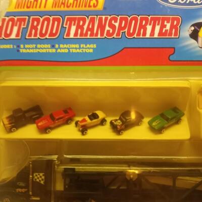 1:144 Imperial Toy Mighty Machines Ford Hot Rod (w/5) Transporter #7776 MOC 1997