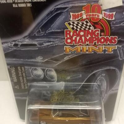 1969 '69 DODGE CHARGER 500 GOLD RACING CHAMPIONS MINT 
