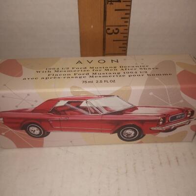 ct1087 - 1964 1/2 Ford Mustang Avon Decanter In Box