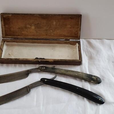 2 straight edge barber razors and box