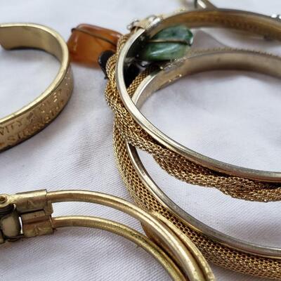 Costume bracelet lot one