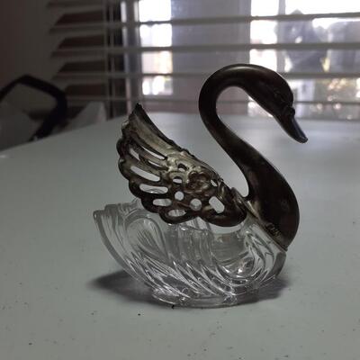 Crstal and metal Swan figurine