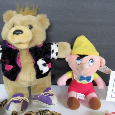Lot of Misc Plush, WDP Pinocchio, Teddy Grahams Teddy Bear, TY Mini TRex, More