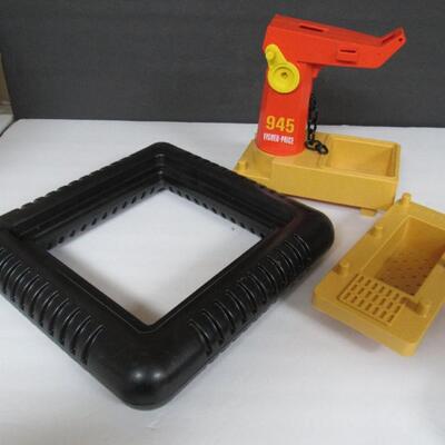Vintage Fisher Price 945 Off Shore Cargo Base Toy Parts