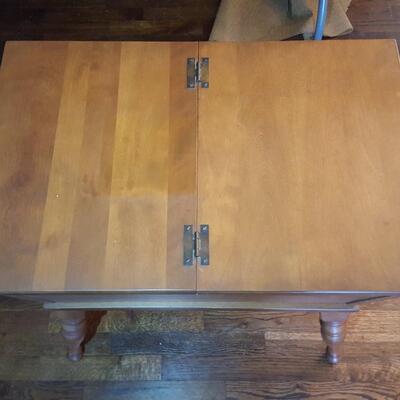 Ethan Allen Baumritter Solid Hard Rock Maple Dough Box Lamp End Table Storage