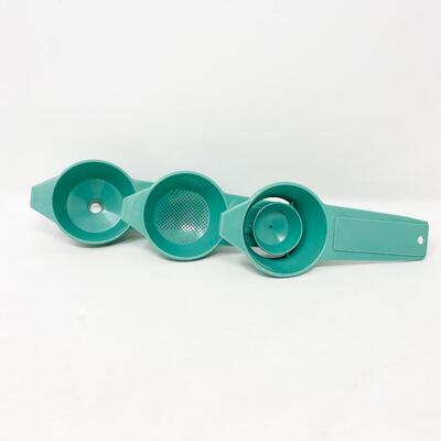 VINTAGE TEAL SET OF KITCHEN UTENSILS