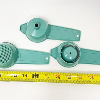 VINTAGE TEAL SET OF KITCHEN UTENSILS