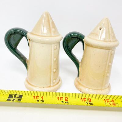 VINTAGE METLOX POPPYTRAIL CERAMIC ROOSTER SALT & PEPPER SHAKERS
